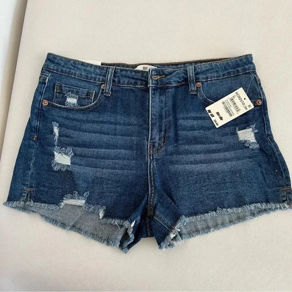 BP Shorts Denim Medium Blue Wash Distressed Raw Hem Size 31 - Picture 1 of 7